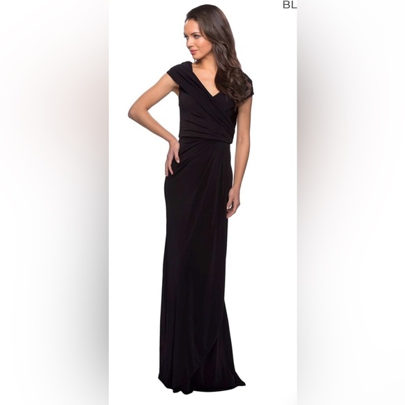 La Femme Ruched Jersey Long Gown with V-neckline black Dress - Picture 2 of 11